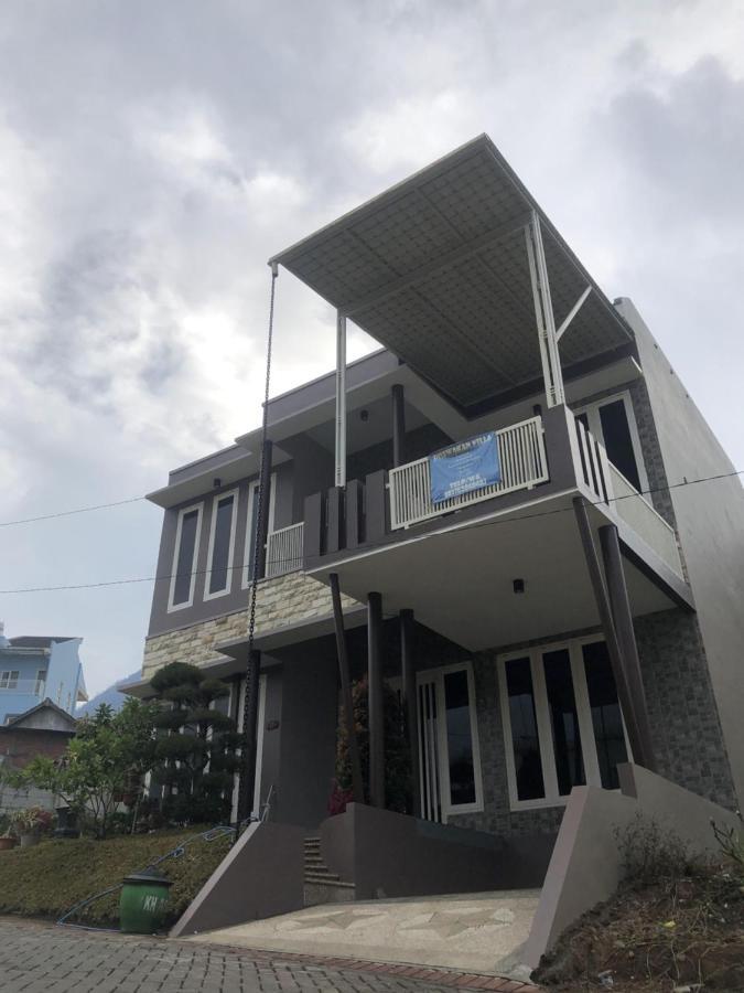 Villa Kusuma Hill A8 Batu  Esterno foto
