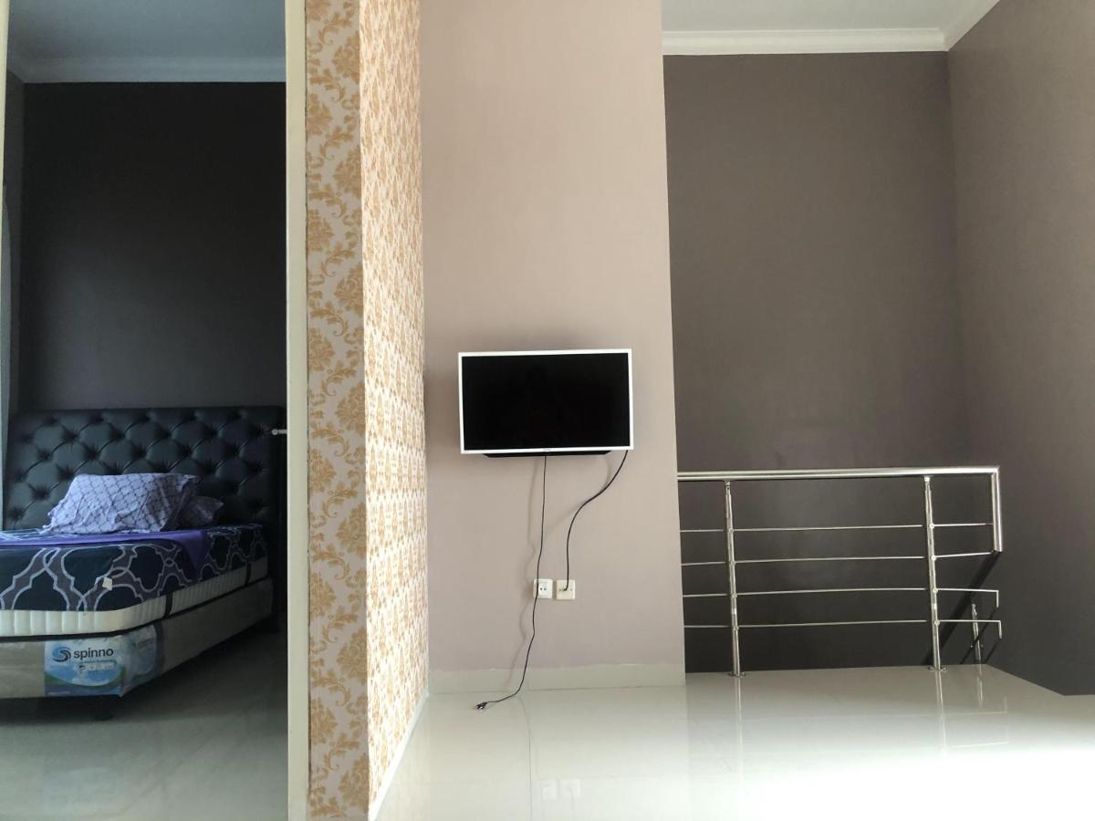 Villa Kusuma Hill A8 Batu  Esterno foto