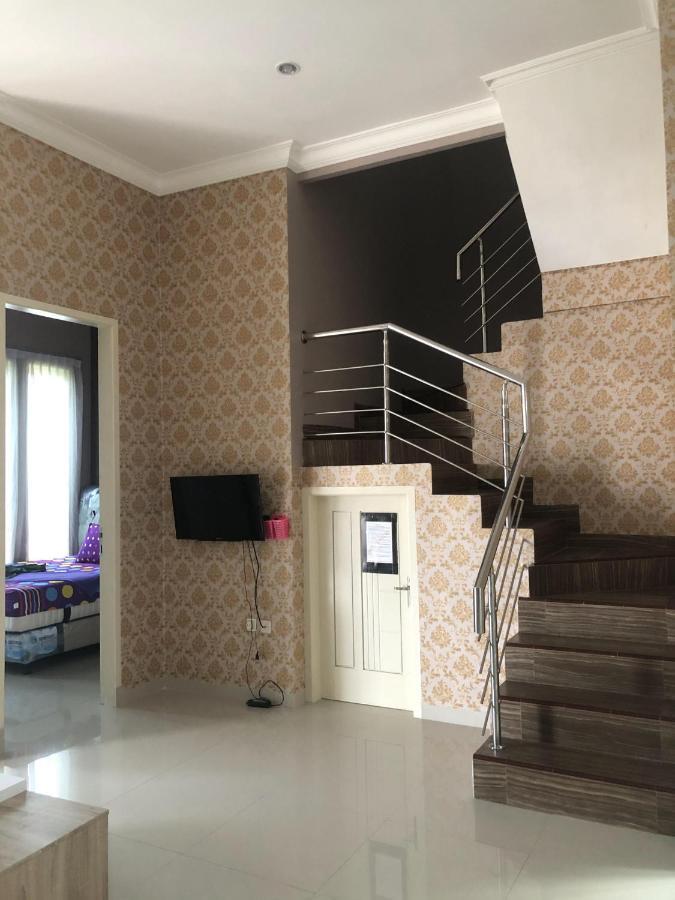 Villa Kusuma Hill A8 Batu  Esterno foto