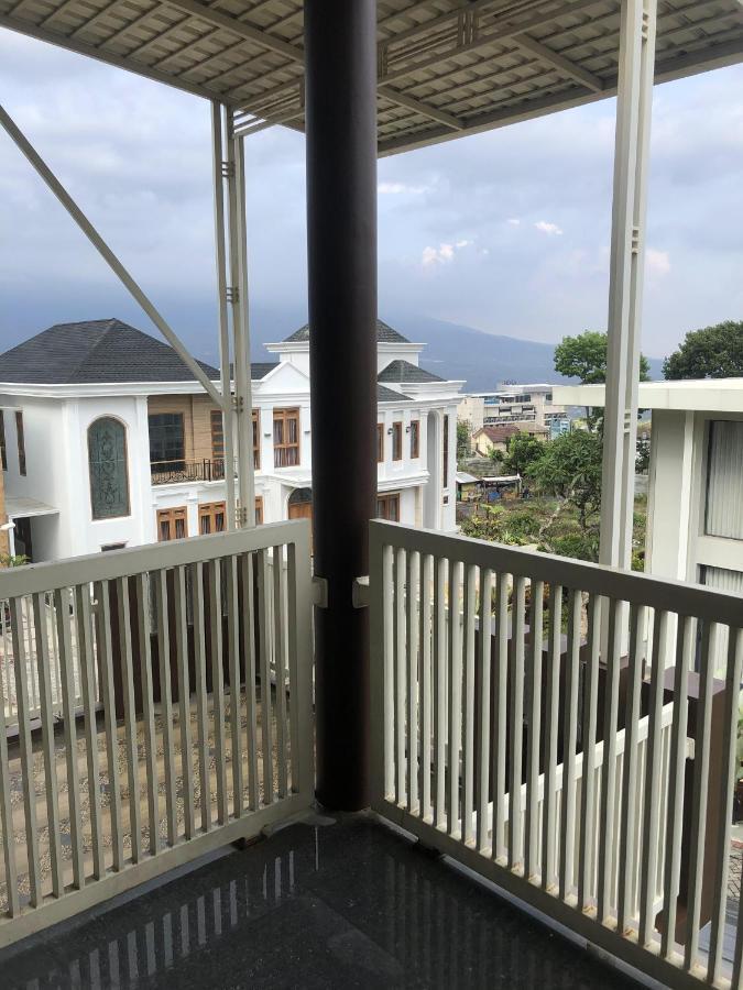 Villa Kusuma Hill A8 Batu  Esterno foto