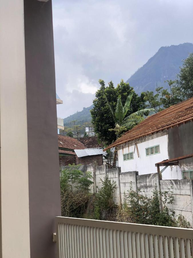 Villa Kusuma Hill A8 Batu  Esterno foto