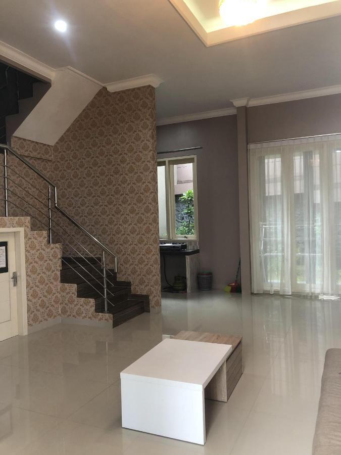 Villa Kusuma Hill A8 Batu  Esterno foto