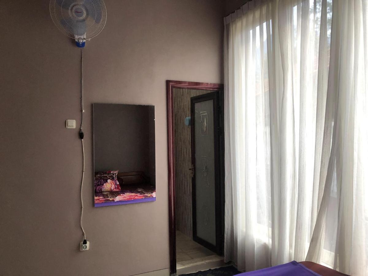 Villa Kusuma Hill A8 Batu  Esterno foto