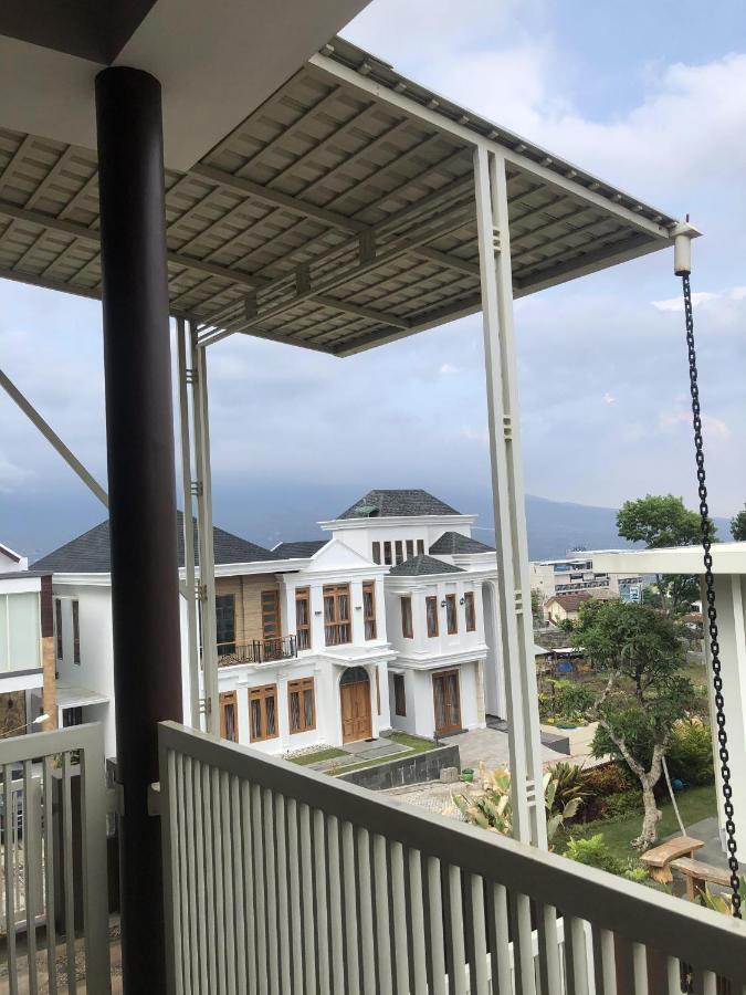 Villa Kusuma Hill A8 Batu  Esterno foto